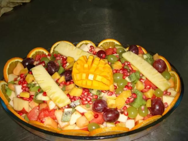 سلطة فواكه متنوعة