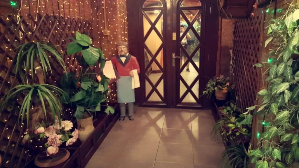 Restaurant Entrance